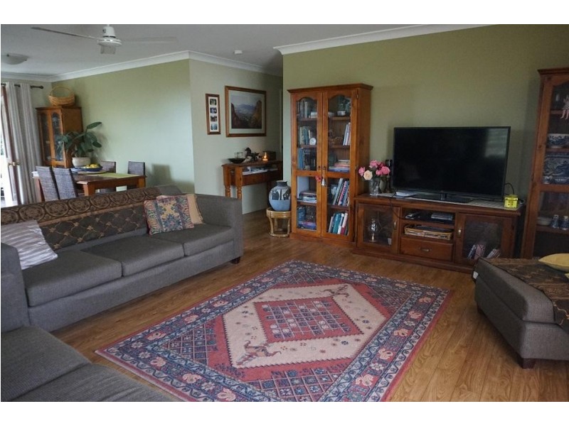 2/121 Locke Street, Warwick QLD 4370