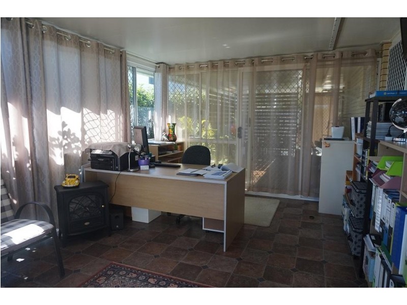 2/121 Locke Street, Warwick QLD 4370