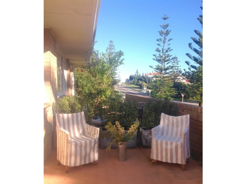 4/148 Broome Street, Cottesloe WA 6011