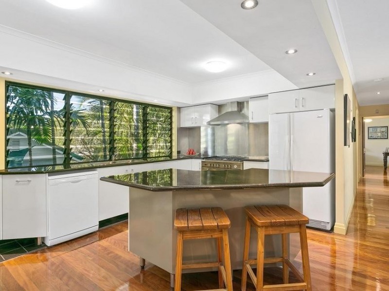 74 Kew Road, Graceville QLD 4075