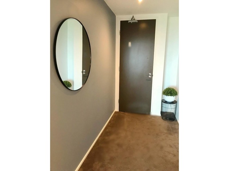 705/83 Queens Road, Melbourne VIC 3004