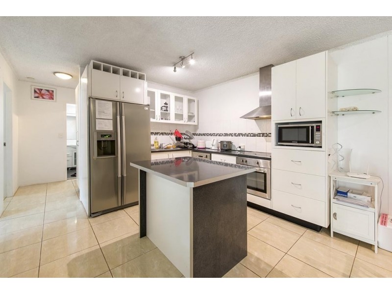 5/72 Marine Parade, Southport QLD 4215