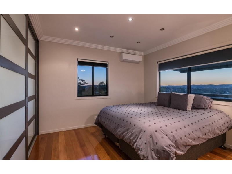 23 Castle Hill Street, Holland Park West QLD 4121