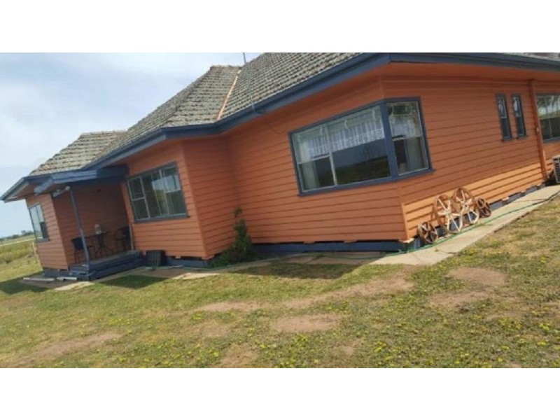 * Hodgson Road, Swanwater VIC 3477