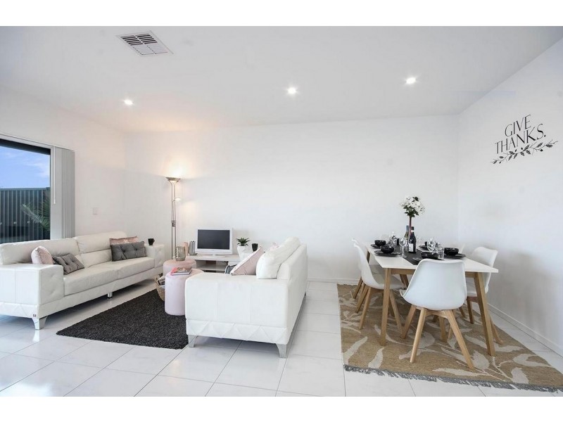 24 Reflection Crescent, Birtinya QLD 4575