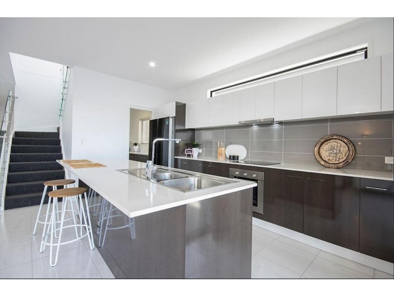 24 Reflection Crescent, Birtinya QLD 4575