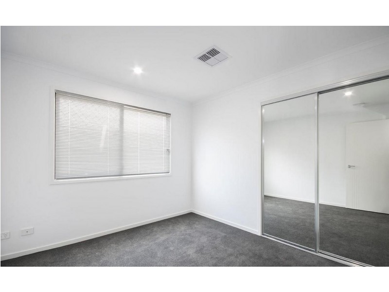 24 Reflection Crescent, Birtinya QLD 4575
