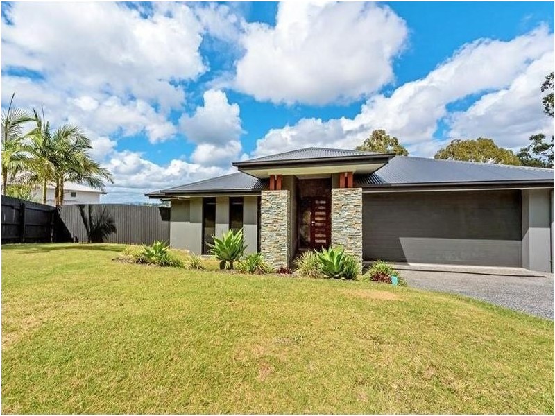 4 Mullingar Place, Carrara QLD 4211