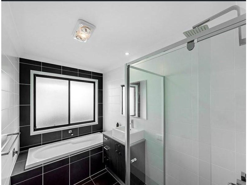 4 Mullingar Place, Carrara QLD 4211