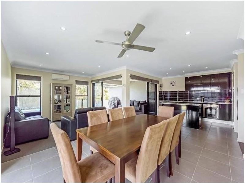 4 Mullingar Place, Carrara QLD 4211