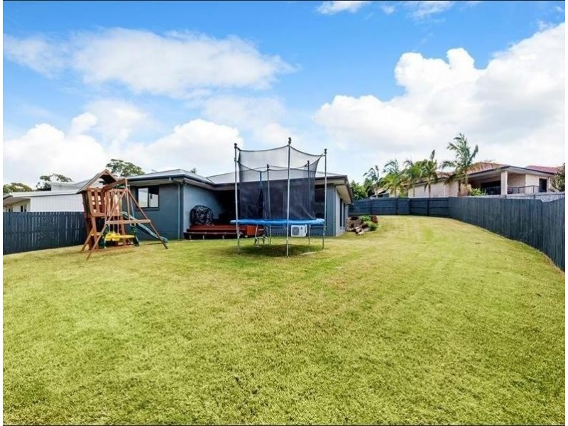4 Mullingar Place, Carrara QLD 4211