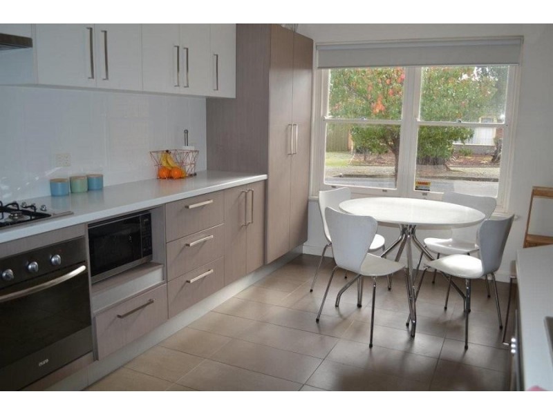 1 Hamish Grove, Rostrevor SA 5073