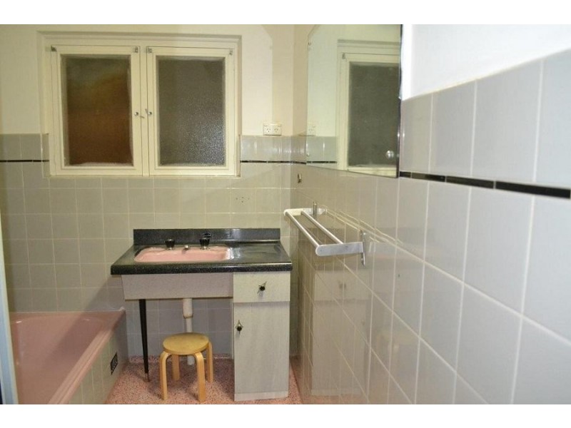 1 Hamish Grove, Rostrevor SA 5073