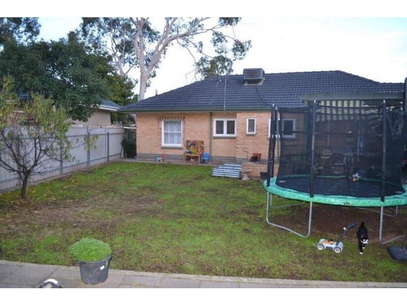 1 Hamish Grove, Rostrevor SA 5073