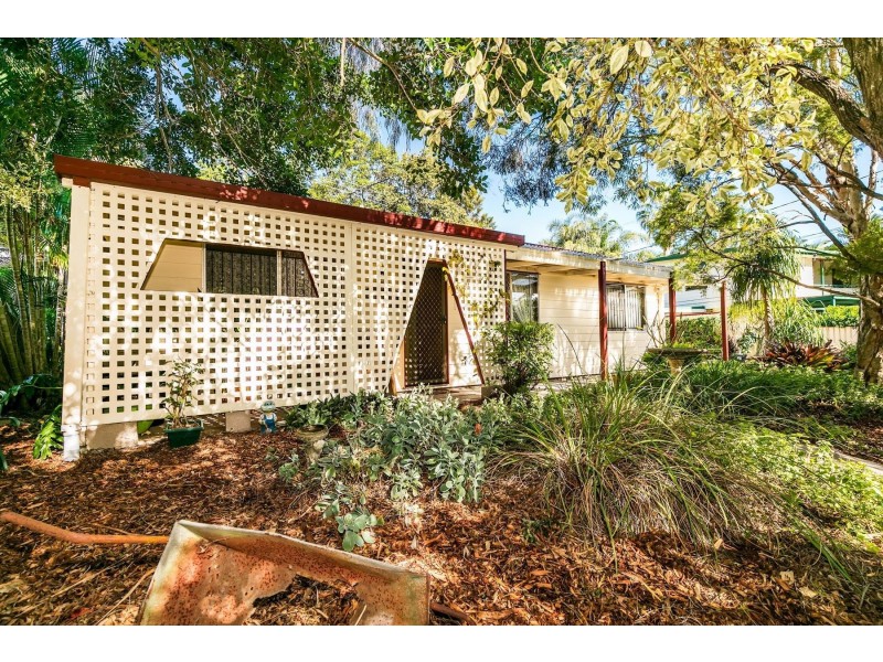4 Breynia Street, Kingston QLD 4114