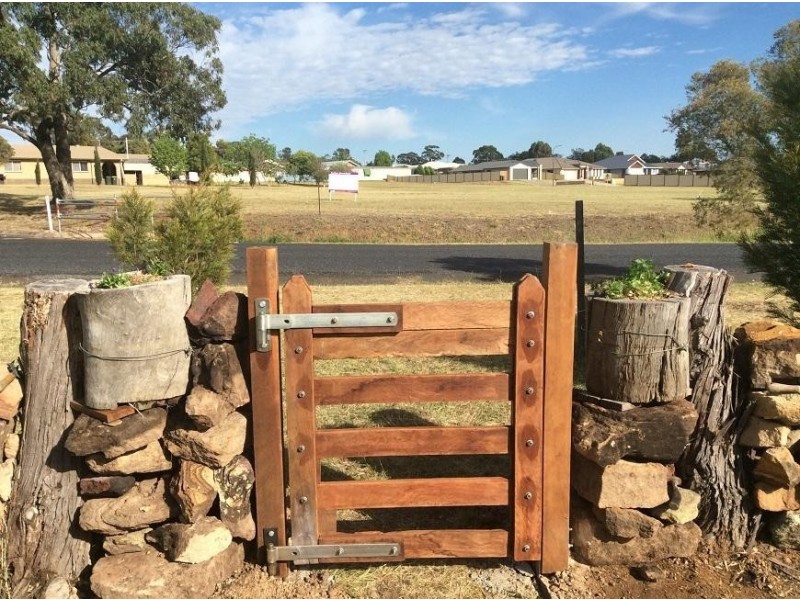 84 Bisley Street, Warwick QLD 4370