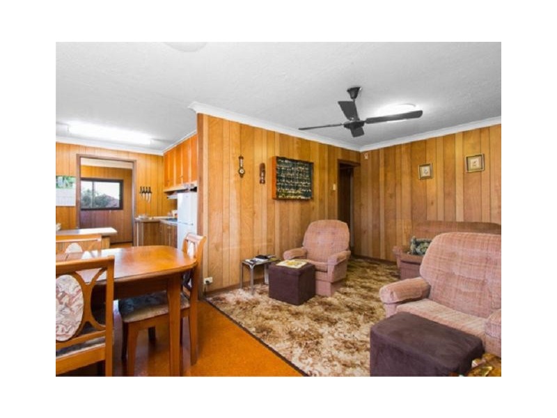 10 Winnam Street, Stafford QLD 4053