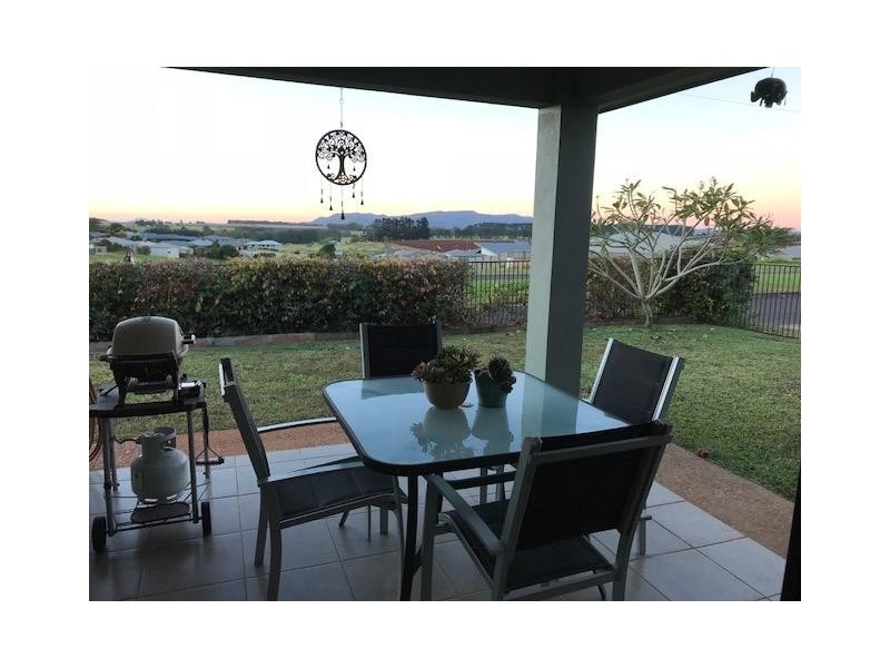 2/1 Austin Street, Atherton QLD 4883