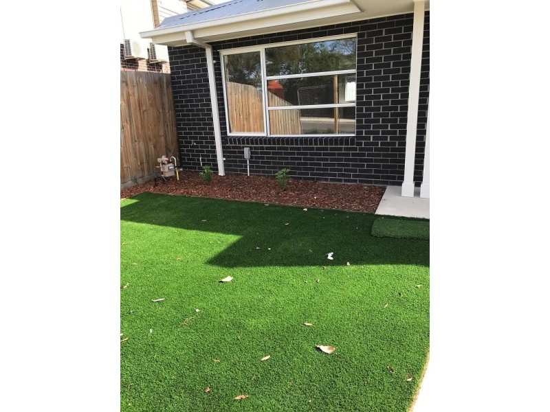 2/10 Cherry Crescent, Braybrook VIC 3019