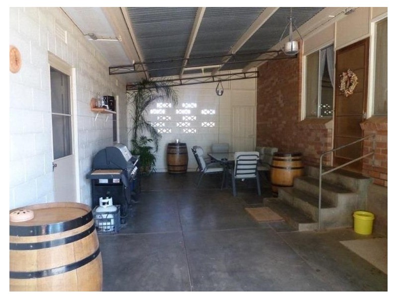 * Schoolhouse Road, Nackara SA 5440
