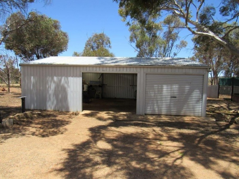 * Schoolhouse Road, Nackara SA 5440