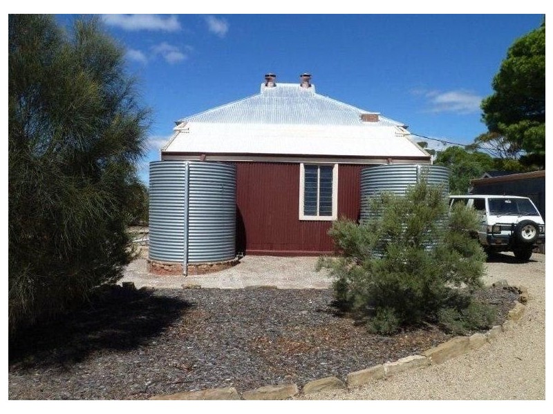 * Schoolhouse Road, Nackara SA 5440