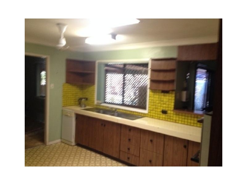 1160 Anzac Avenue, Petrie QLD 4502