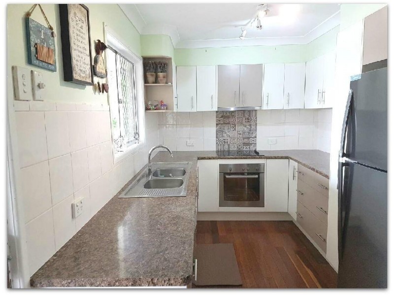 * 69 Fourth Avenue, Marsden QLD 4132