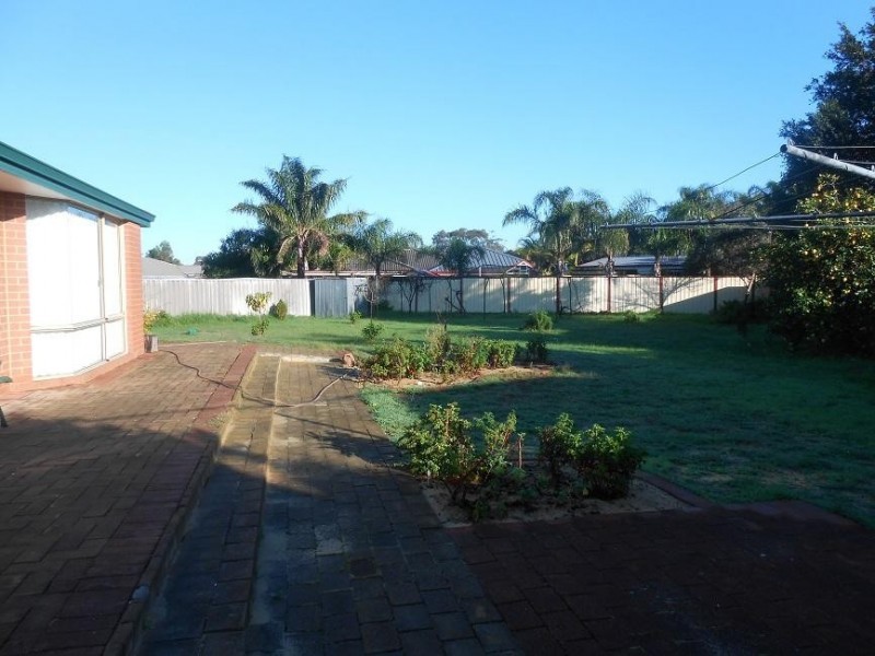 17 Quokka Elbow, Brookdale WA 6112