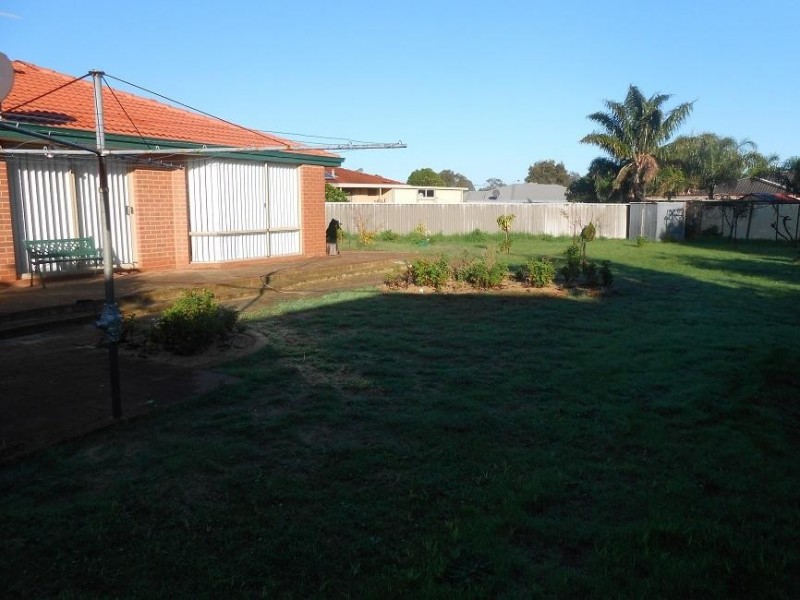 17 Quokka Elbow, Brookdale WA 6112