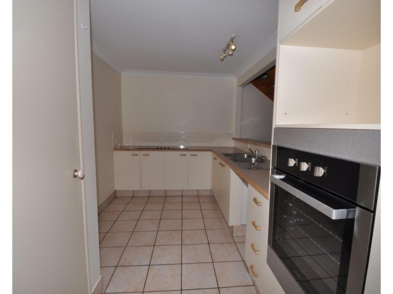 26/130 Plateau Crescent, Carrara QLD 4211