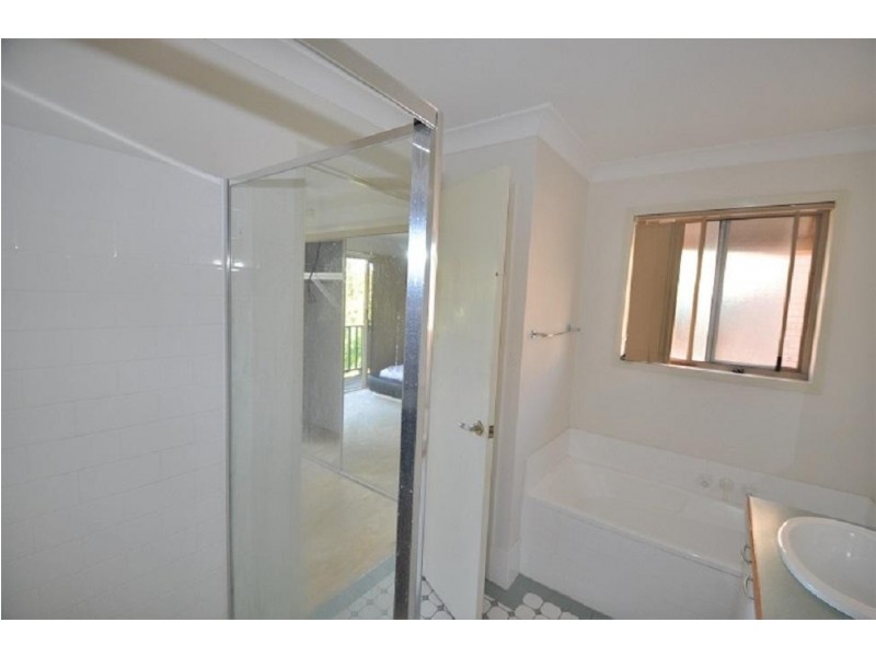 22/130 Plateau Crescent, Carrara QLD 4211