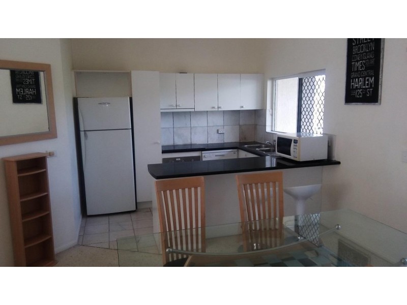 6/165 McLeod Street, Cairns City QLD 4870