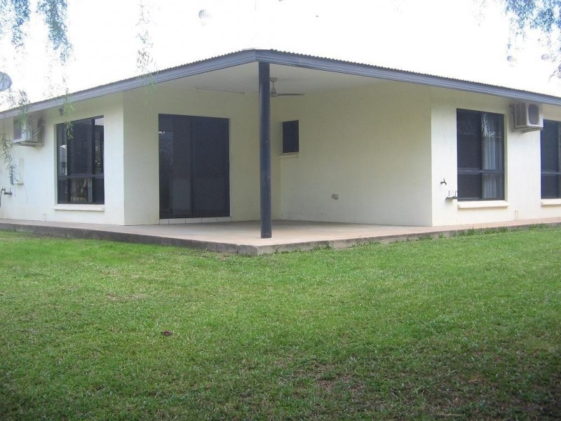 13 Richards Crescent, Rosebery NT 0832