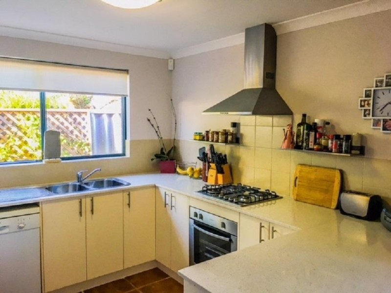 4/8 Lichfield Street, Victoria Park WA 6100