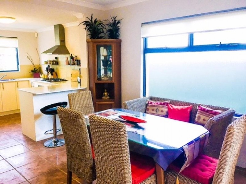 4/8 Lichfield Street, Victoria Park WA 6100