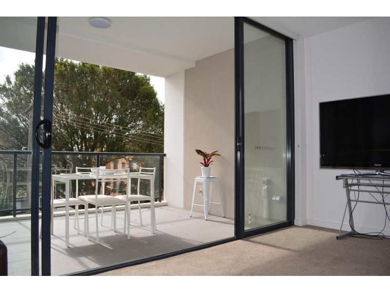 8/3 Wiseman Avenue, Wollongong NSW 2500