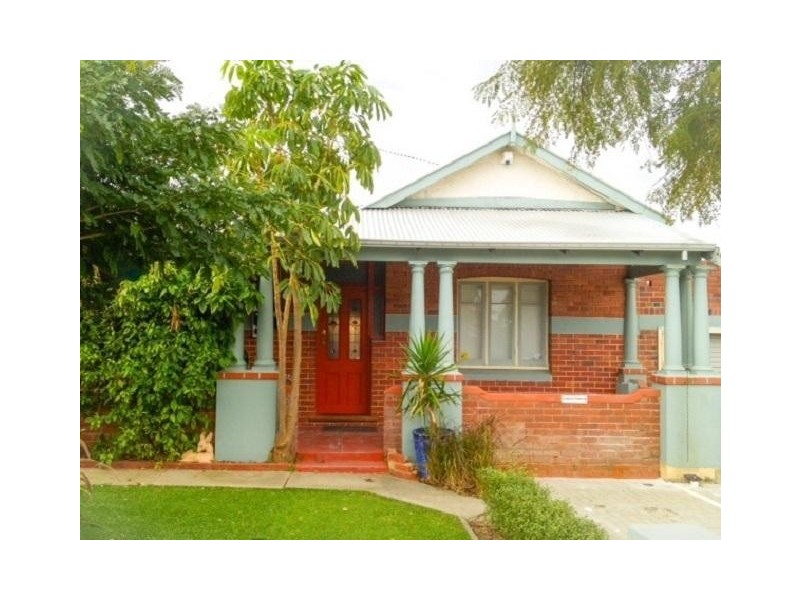 8 Lichfield Street, Victoria Park WA 6100