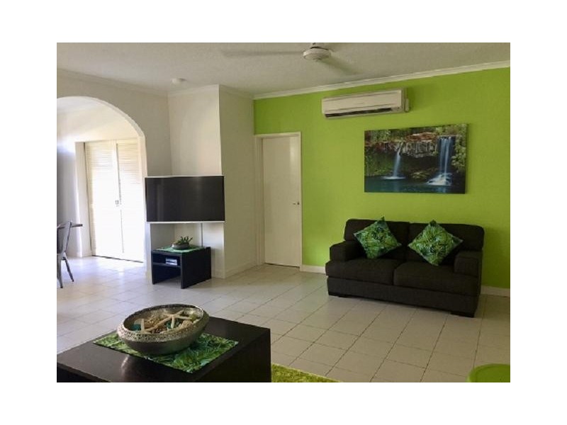 Palm Cove QLD 4879