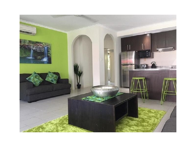 Palm Cove QLD 4879