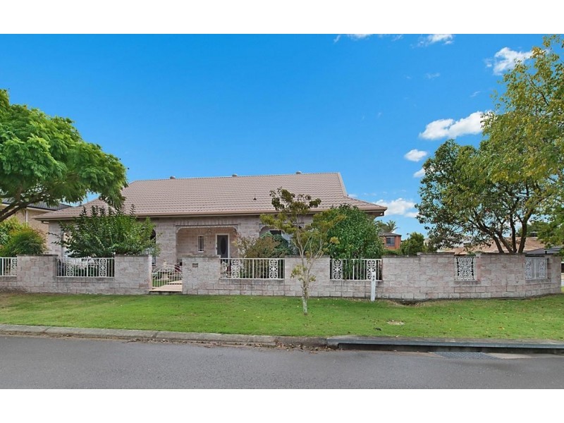 1 Margaret Close, Brighton QLD 4017