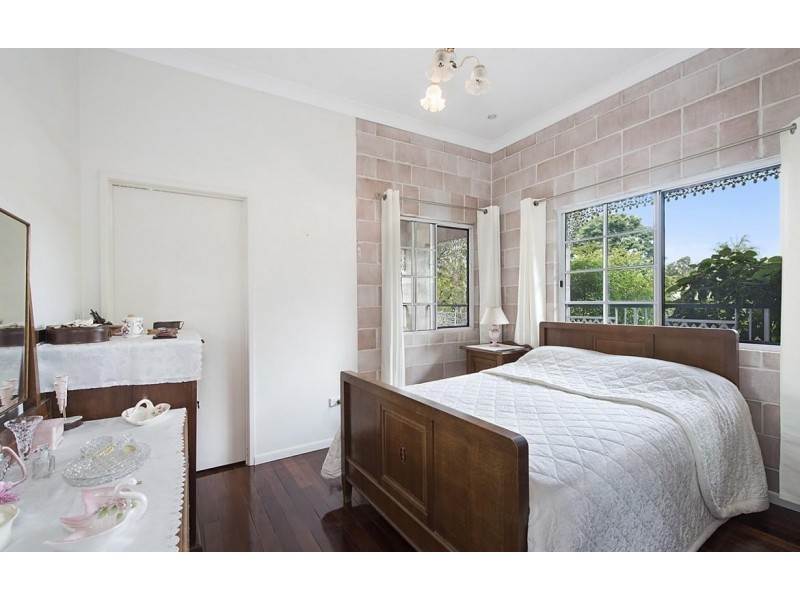 1 Margaret Close, Brighton QLD 4017