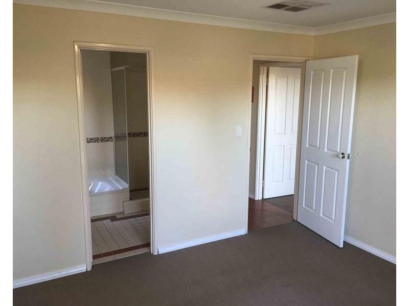 7B Riggs Way, Hamilton Hill WA 6163