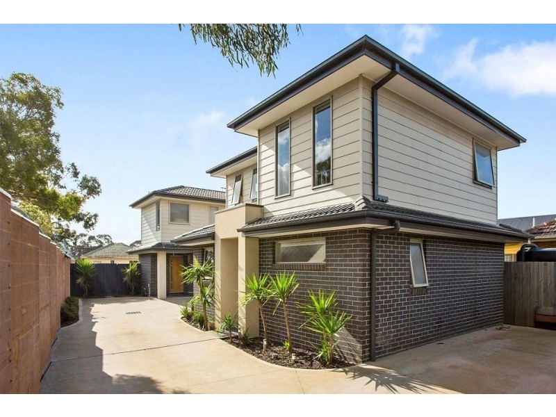 2/18 Viola Avenue, Brooklyn VIC 3012