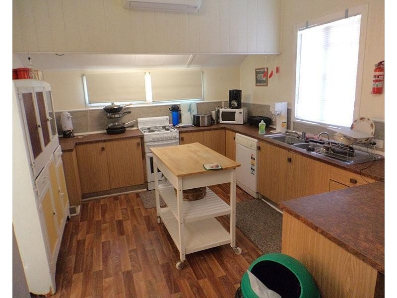 42 Bouverie Stree, Mundubbera QLD 4626