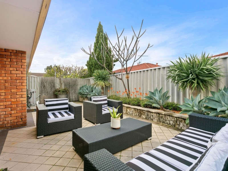 2/290 McDonald Street, Yokine WA 6060