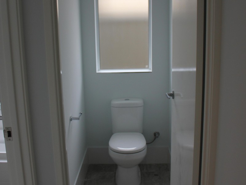 6 Needlewood Loop, Wandi WA 6167