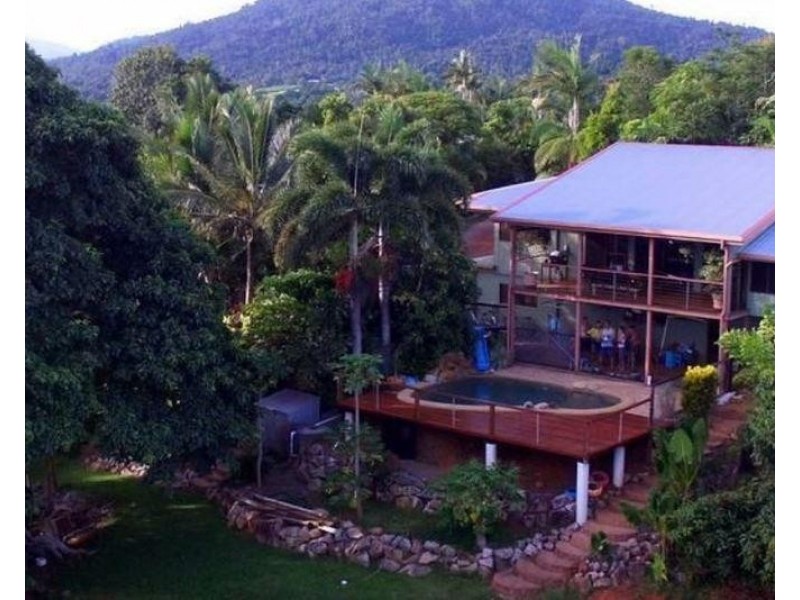 18 Hillview Court, Carmoo QLD 4852
