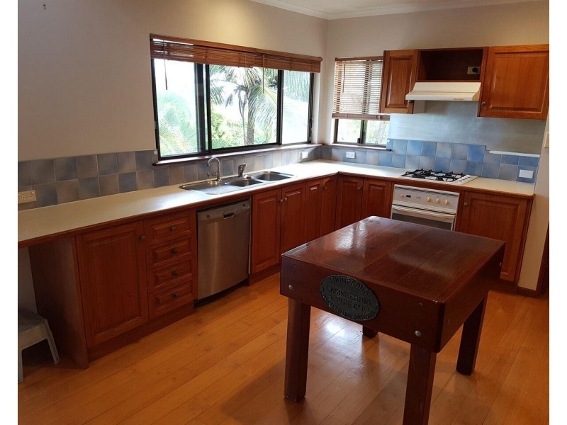 18 Hillview Court, Carmoo QLD 4852