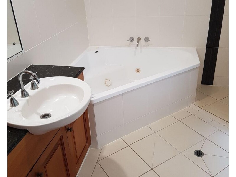 18 Hillview Court, Carmoo QLD 4852